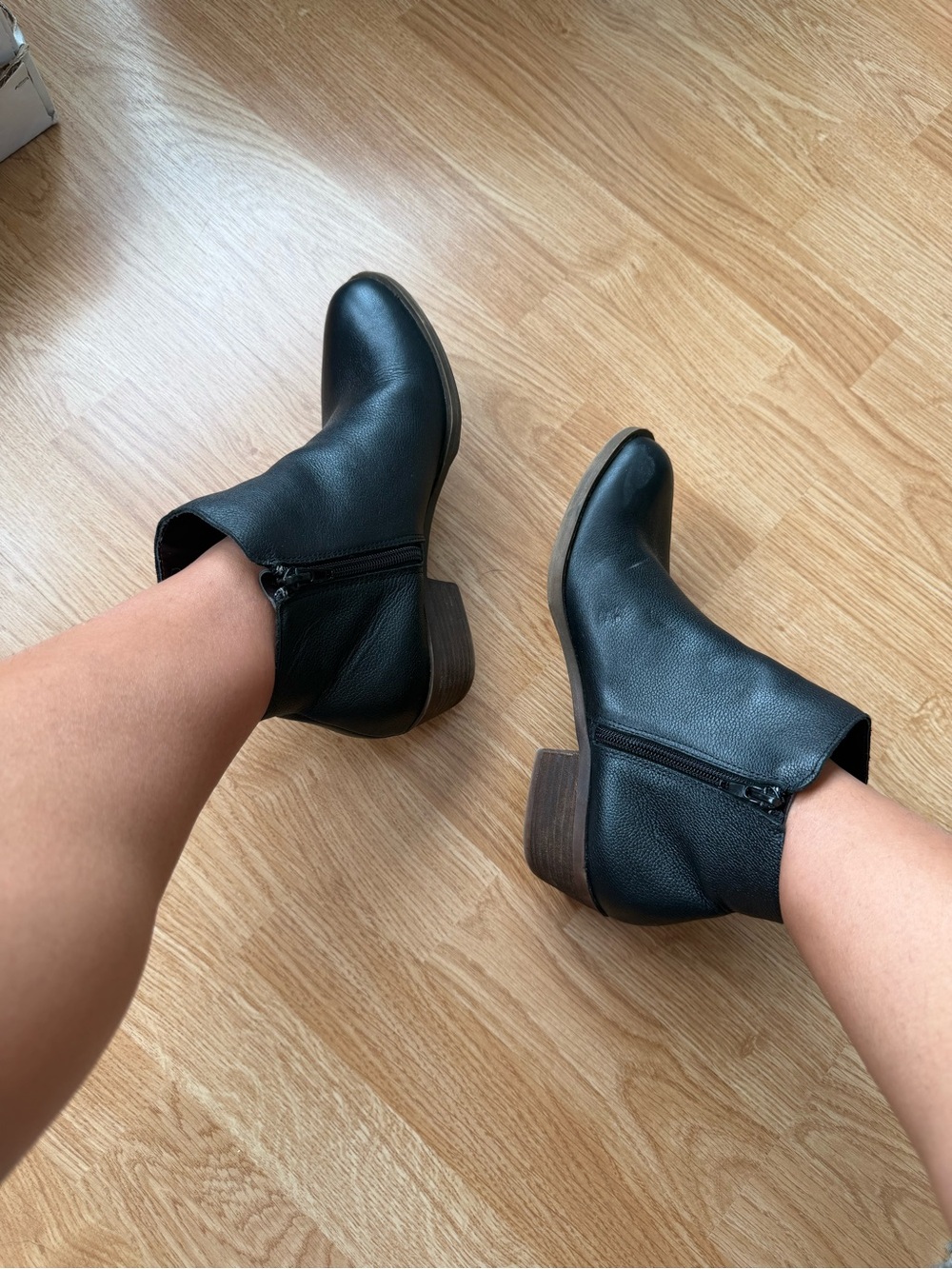 Kensie Black Leather Ankle Booties with Side Zip
